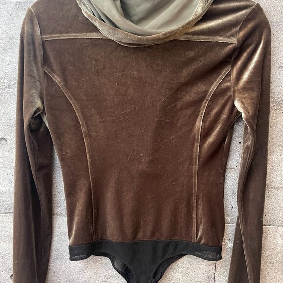 BCBG MAX AZRIA HOODED BODY VELVET OLIVE - Picture 7 of 10